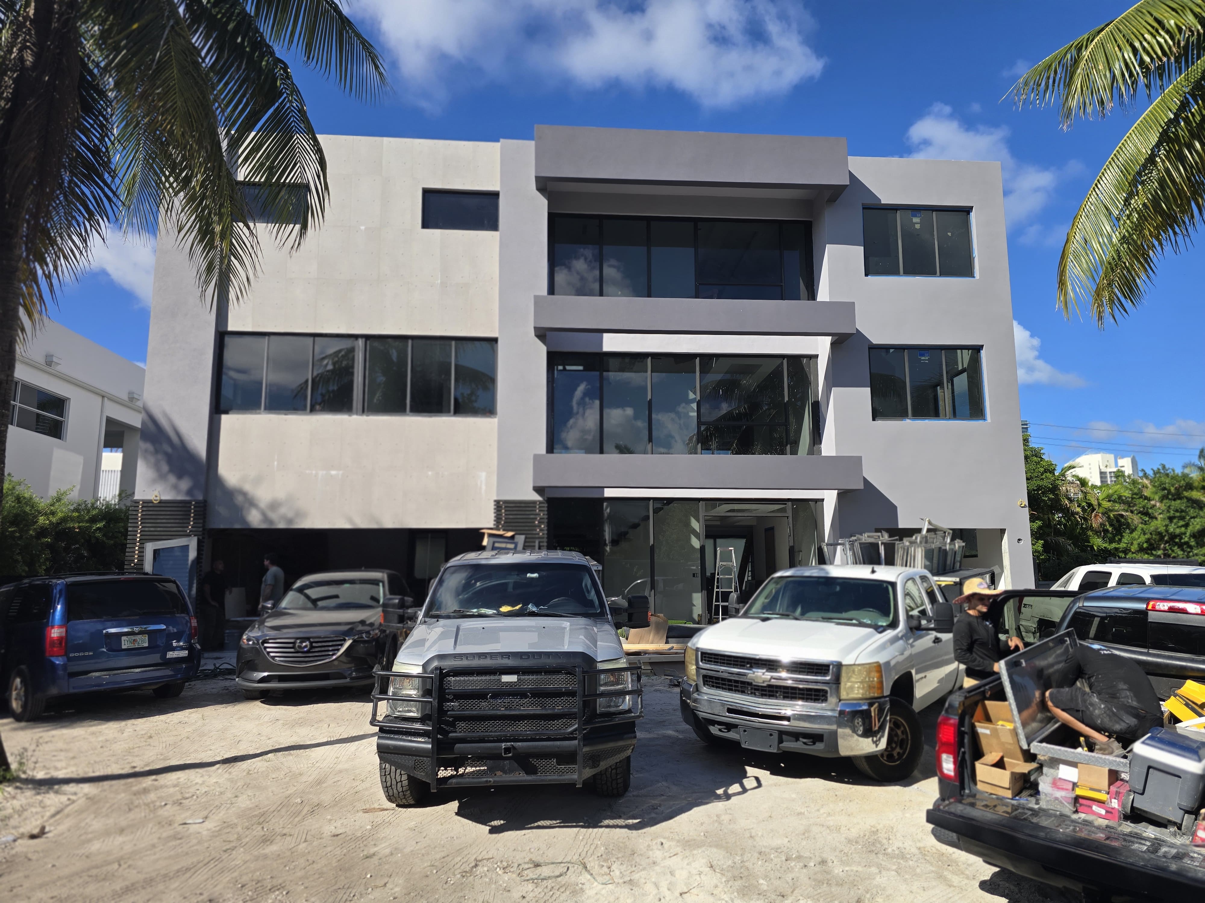 Instalación de puertas francesas anti-huracanes